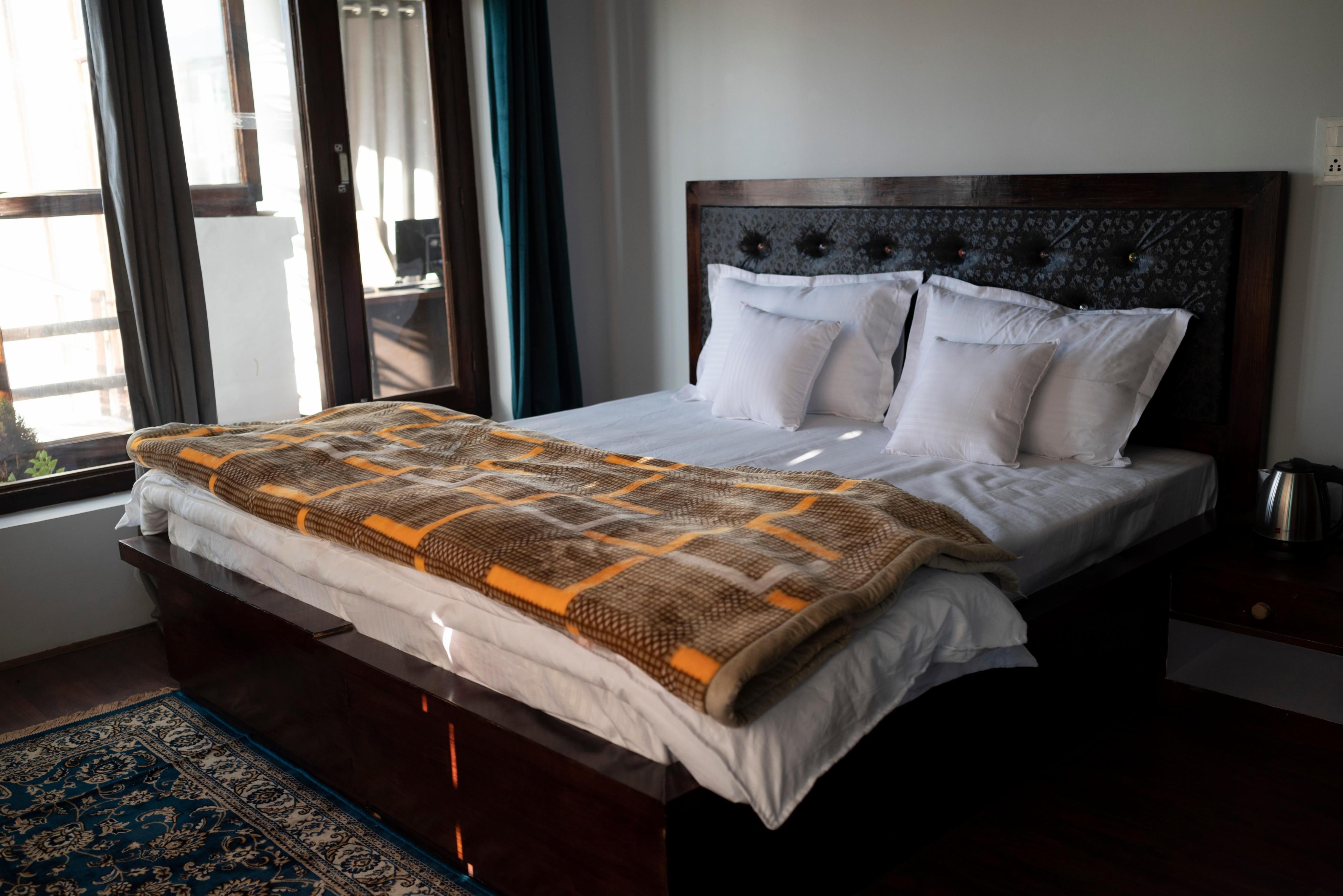 Banaras Residency Leh Ladakh Room Type - Super deluxe 105