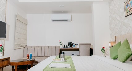Hotel Emerald Inn Room Type - Suite