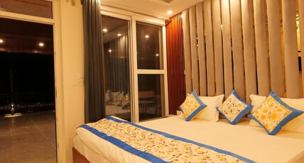 HOTEL REX MUSSOORIE Room Type - Standard Room with Balcony