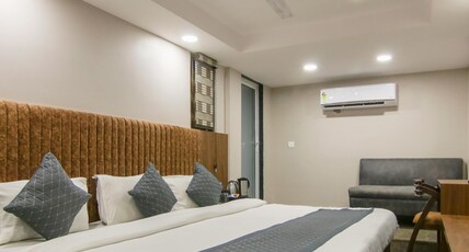Hotel Anand - 5 Minutes from NDLS Station Room Type - Classic Triple Room Hotel Anand - 5 Minutes from NDLS Station Room Type - Classic Triple Room