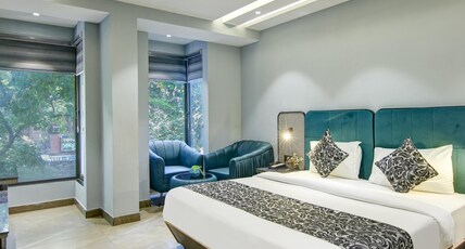 Hotel Uptown - Luxury Restaurant & Rooftop Near Connaught Place Room Type - Uptown Suites - Window - City View - Free Early Check-In (Subject to availability) Hotel Uptown - Luxury Restaurant & Rooftop Near Connaught Place Room Type - Uptown Suites - Window - City View - Free Early Check-In (Subject to availability)
