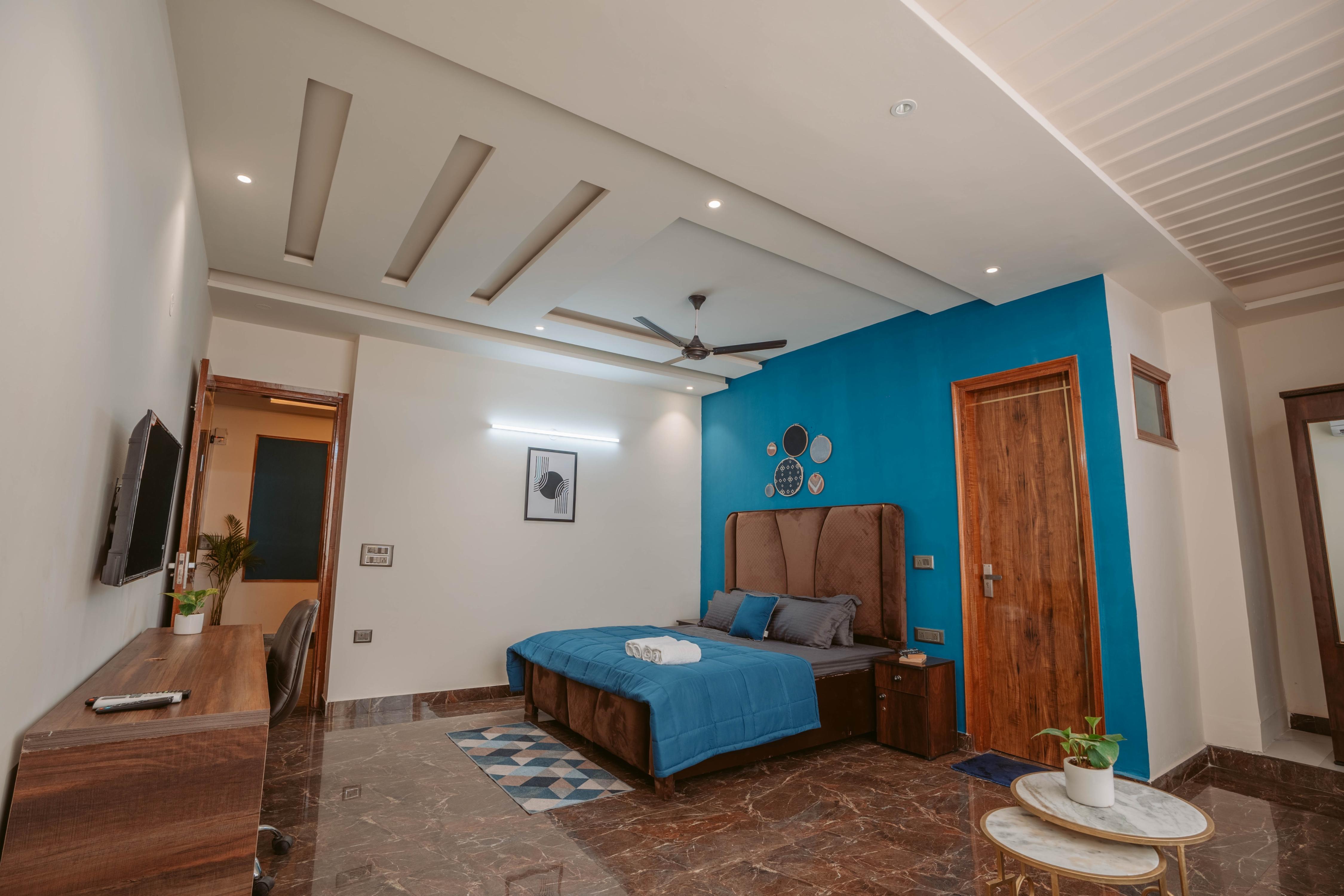 FlxHo Duo | Entire 2BHK Apartments on GolfCourse - Tap to explore photos