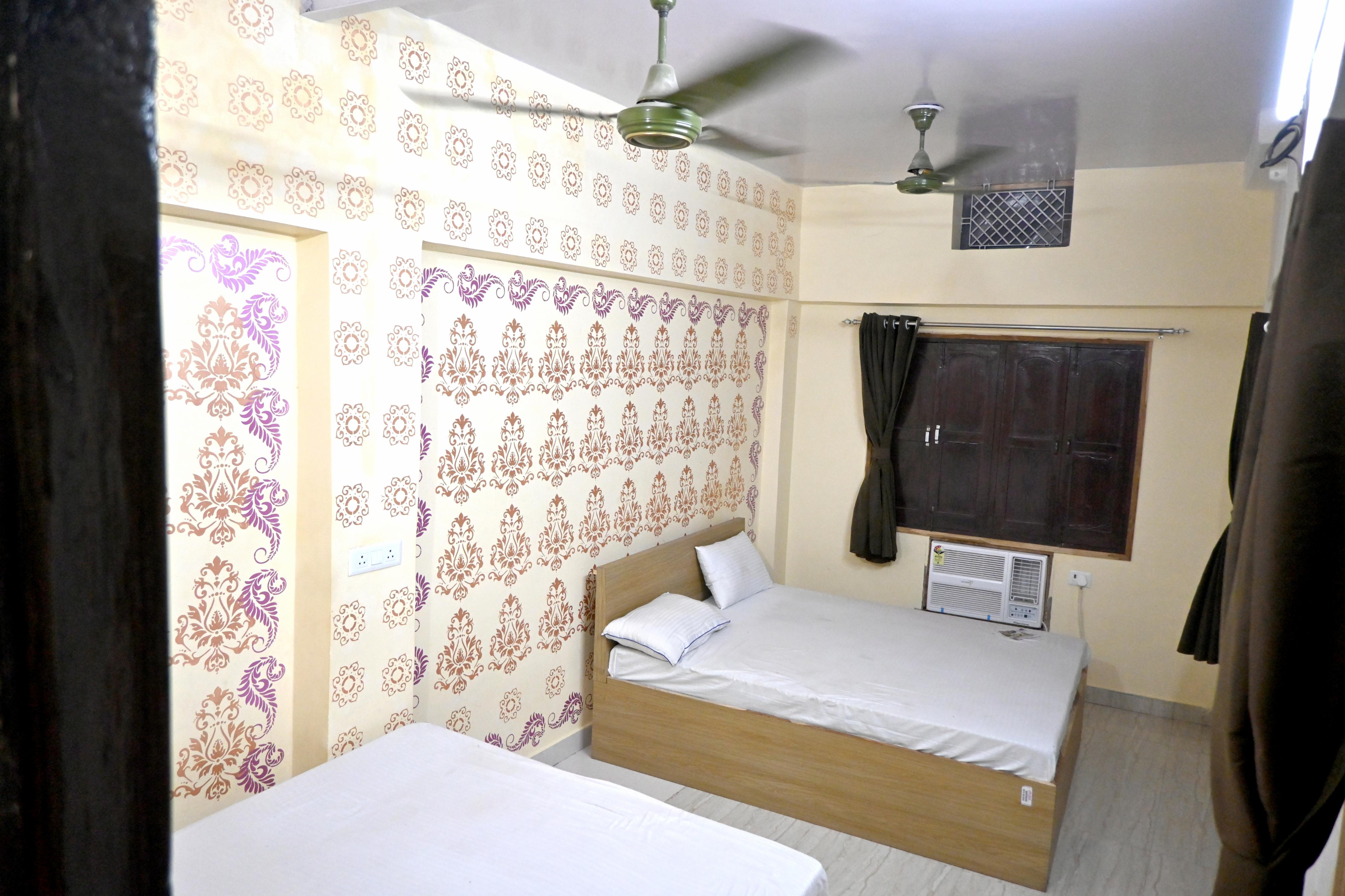 Hotel Bhagwan Das - Tap to explore photos