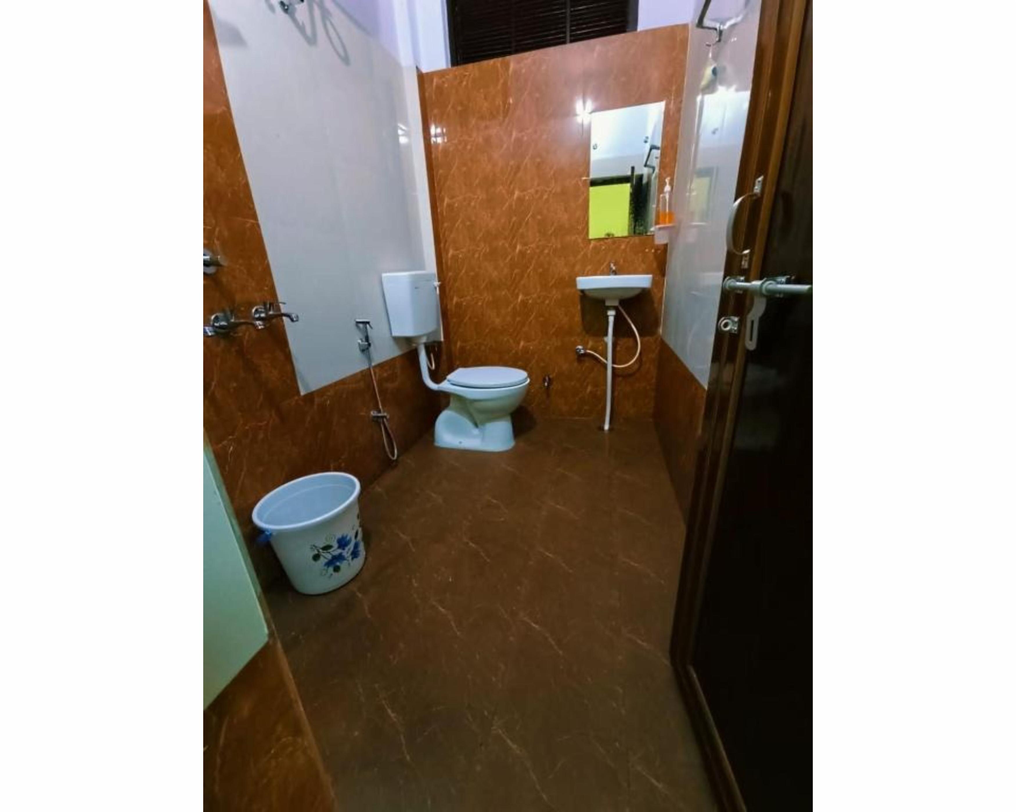 Rasna Homestay - Tap to explore photos