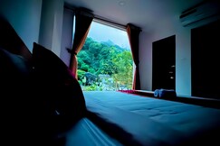 The Blue Mount Residency