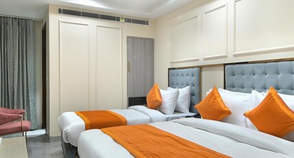 Hotel Sapphire House@5Mins from NDLS and Metro Room Type - Luxury Family Room 1 King Bed + 1 Single Bed Hotel Sapphire House@5Mins from NDLS and Metro Room Type - Luxury Family Room 1 King Bed + 1 Single Bed