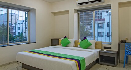 Treebo Atithi Comforts Inn Room Type - Deluxe Family Room