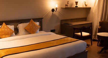 Narwar Lakefront Resort Room Type - Premium Room