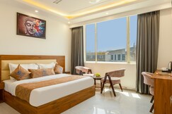 Address of Hotel De Clark@ 5 min from Delhi IGI Airport