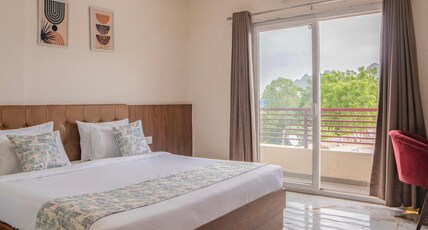 U ConnecT - A Cozy Boutique Hotel Room Type - King Room with Balcony