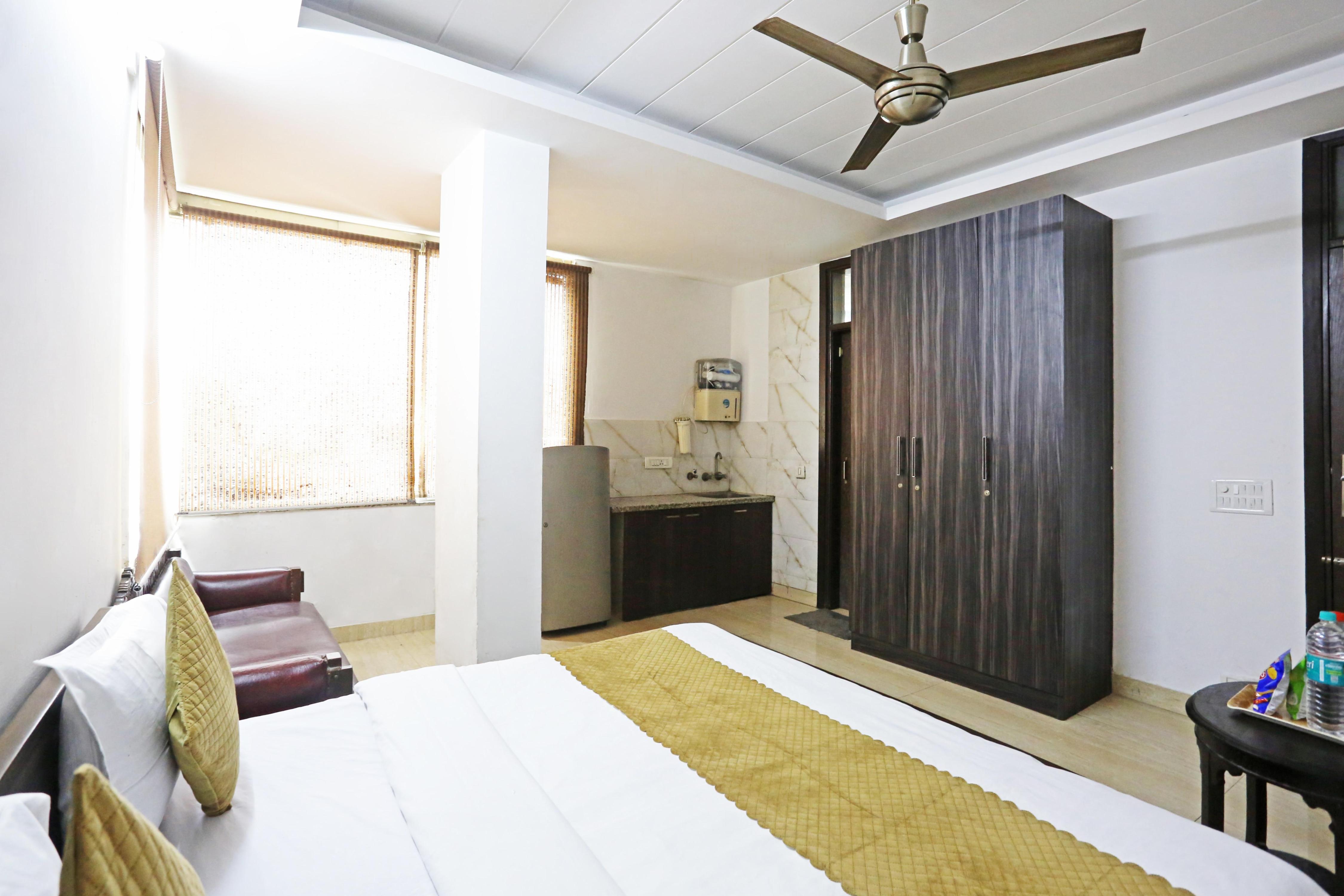 Mauryan Elite Hotel - Lajpat Nagar - Tap to explore photos