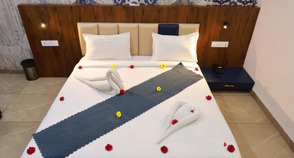 New Lake View Resort And Restro Room Type - Deluxe Room New Lake View Resort And Restro Room Type - Deluxe Room