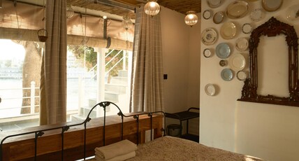 Paddys Loft By The Lake Room Type - DELUXE LAKE VIEW ROOM WITH BALCONY Paddys Loft By The Lake Room Type - DELUXE LAKE VIEW ROOM WITH BALCONY