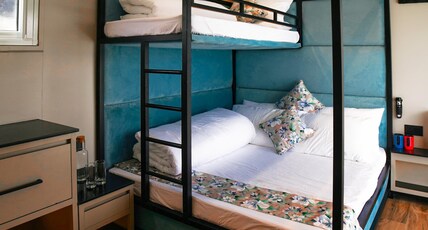 Desert Blue Pangong Room Type - Stargazing Luxury Cottage with Heating & Oxygen Concentrator