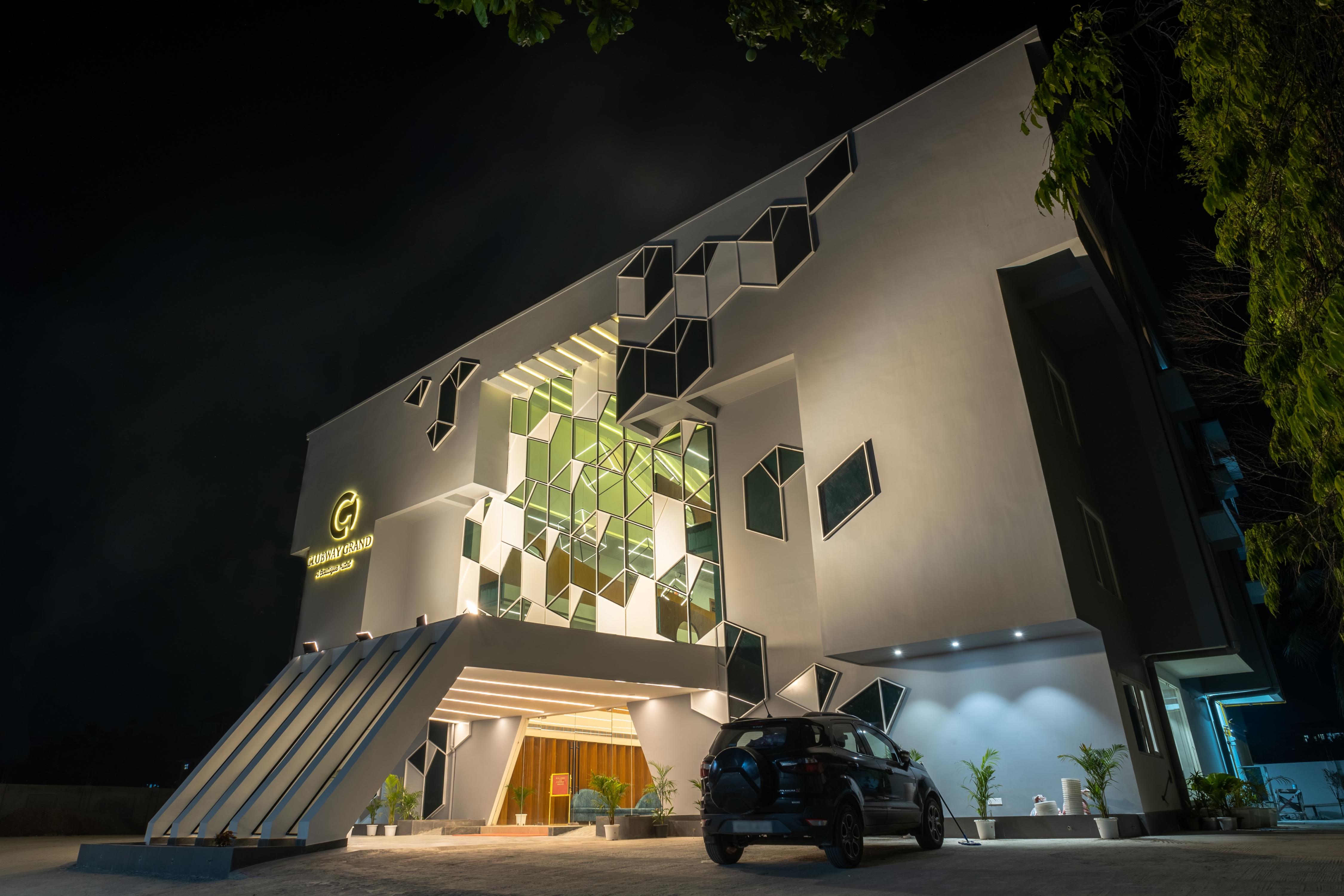 Clubway Grand A Boutique Hotel - Tap to explore photos