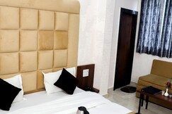 Hotel Vatika Palace