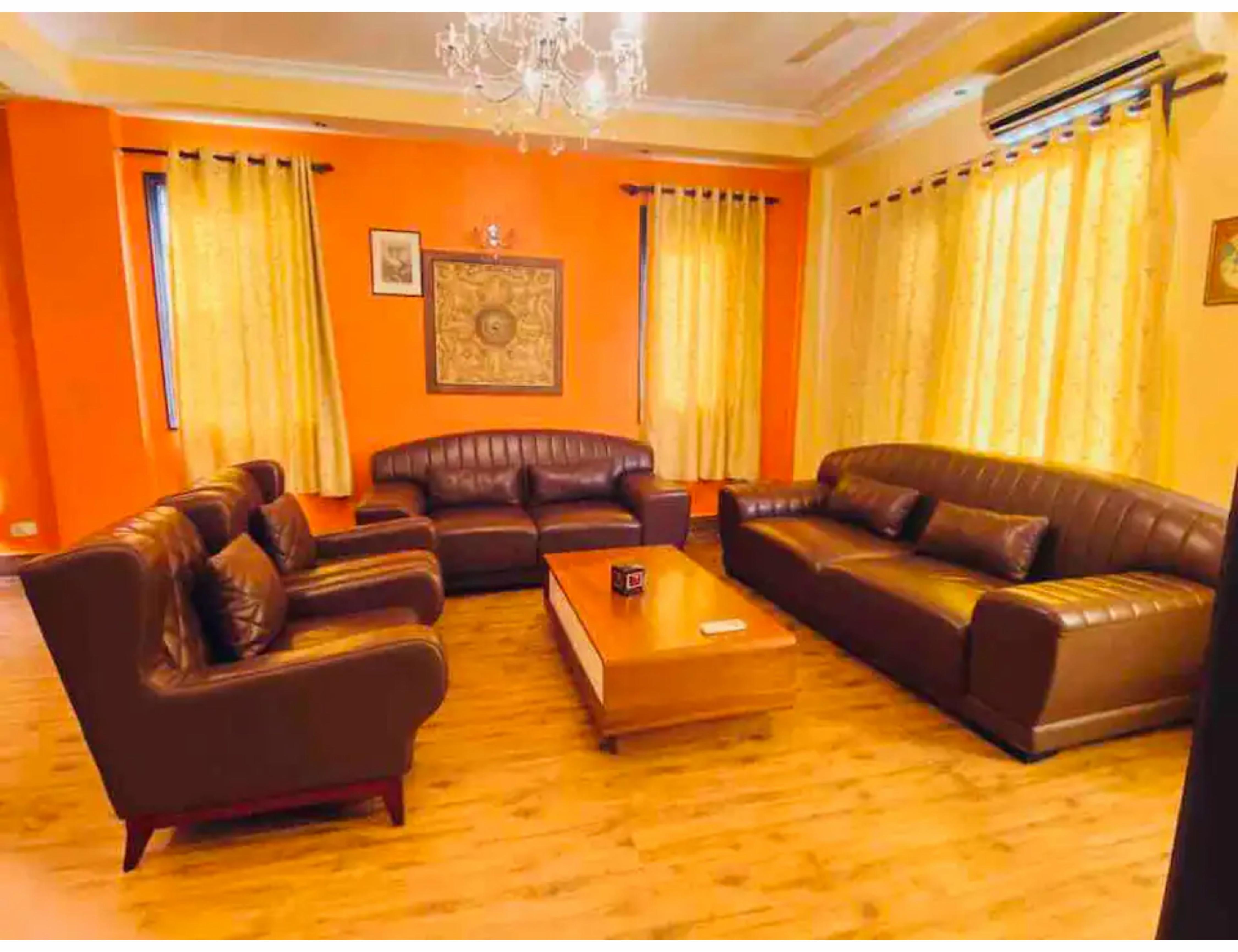 DJ2 Spacious Lovely 4BHK full Apartmnt Parking NFC - Tap to explore photos