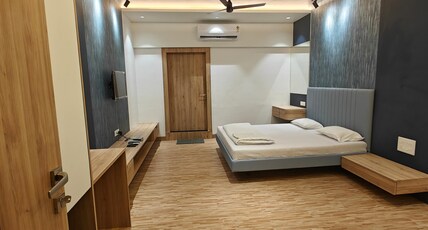 Saurabh Family Homestay Room Type - LUXURY AC PREMIUM ROOM 300 SQFT WITH FREE BREAKFAST FREE DINNER Saurabh Family Homestay Room Type - LUXURY AC PREMIUM ROOM 300 SQFT WITH FREE BREAKFAST FREE DINNER