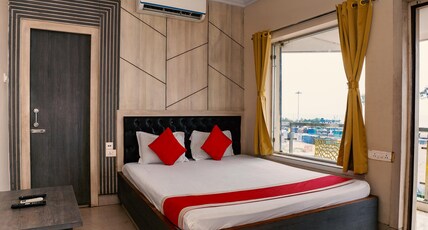 Royal Sea View Room Type - SUPER DELUXE AC SEA VIEW
