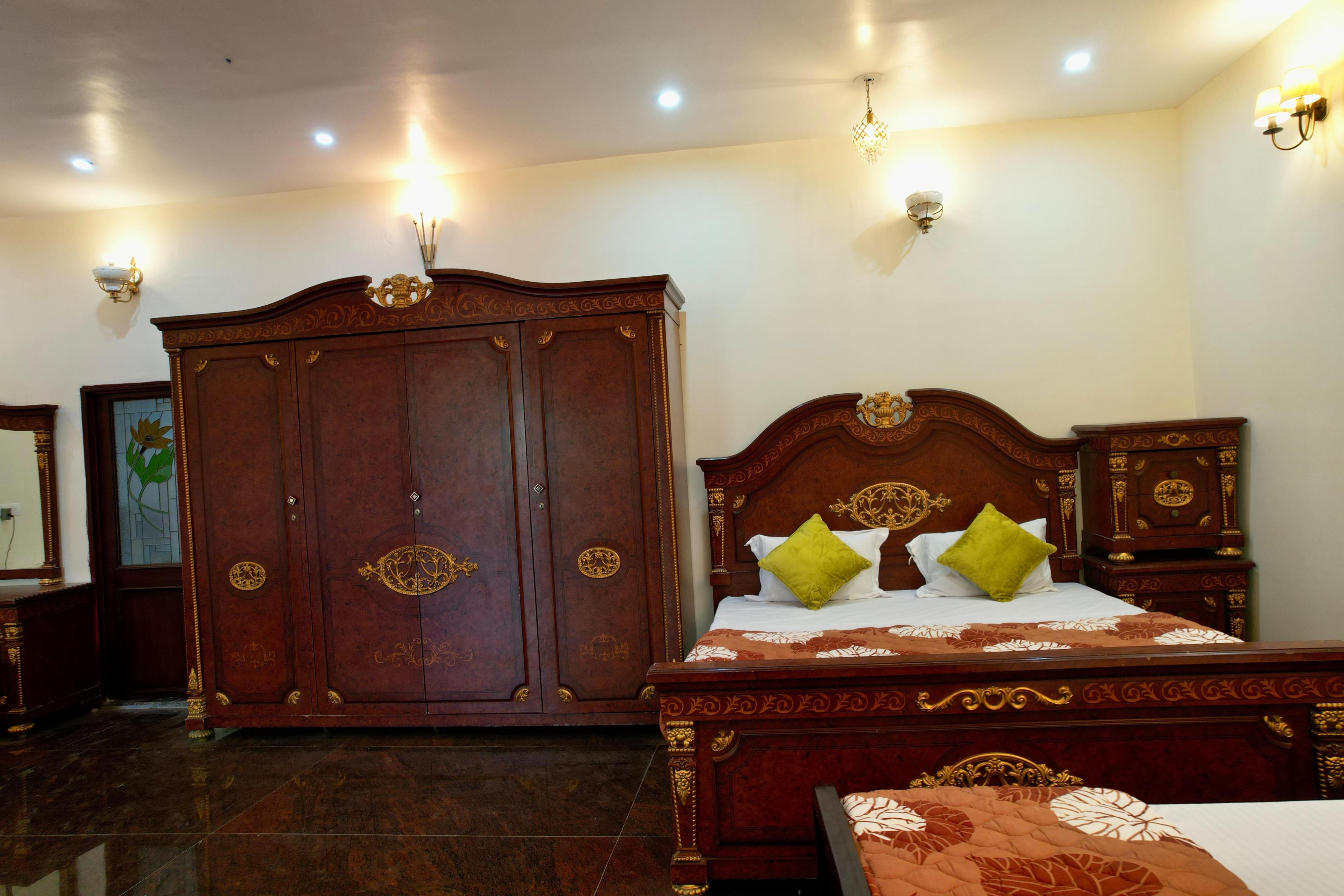 Forest View Resort - Tap to explore photos