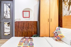 Hotel Raaso Inn  Nawada Metro Station