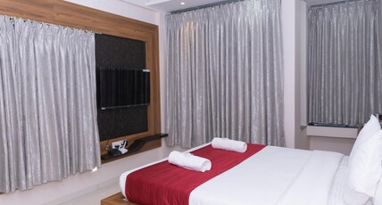 HOTEL CHIRANJEEVI Room Type - Deluxe Room AC
