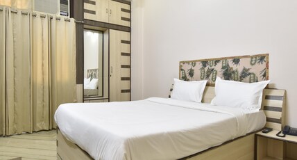 Hotel The Grand Kailash Room Type - Standard Room with Balcony