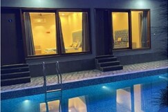 Hot Spring Farms 4bhk luxury farm