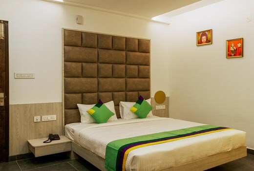 Itsy Hotels Silver Keys