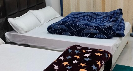 Hotel Sajwan Palace Room Type - Bedroom 105