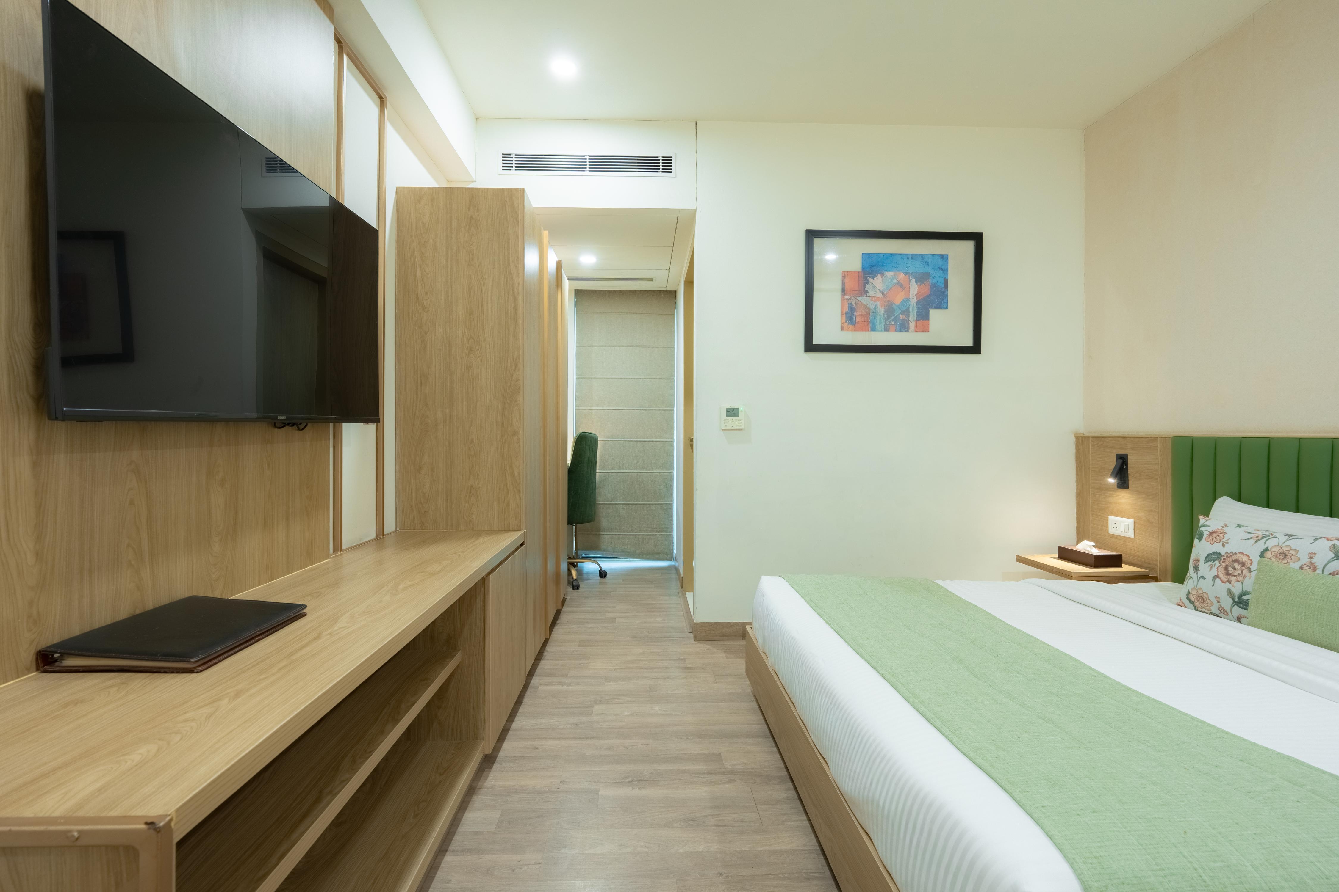 Hotel Limon Sector 29 Room Type - Executive Suite Room