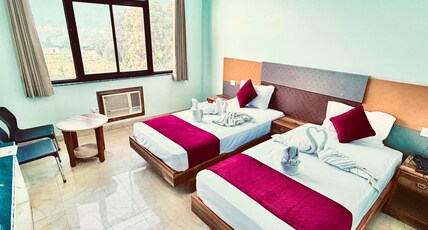 Hotel Gridhakuta International Room Type - Mountain View Deluxe Hotel Gridhakuta International Room Type - Mountain View Deluxe