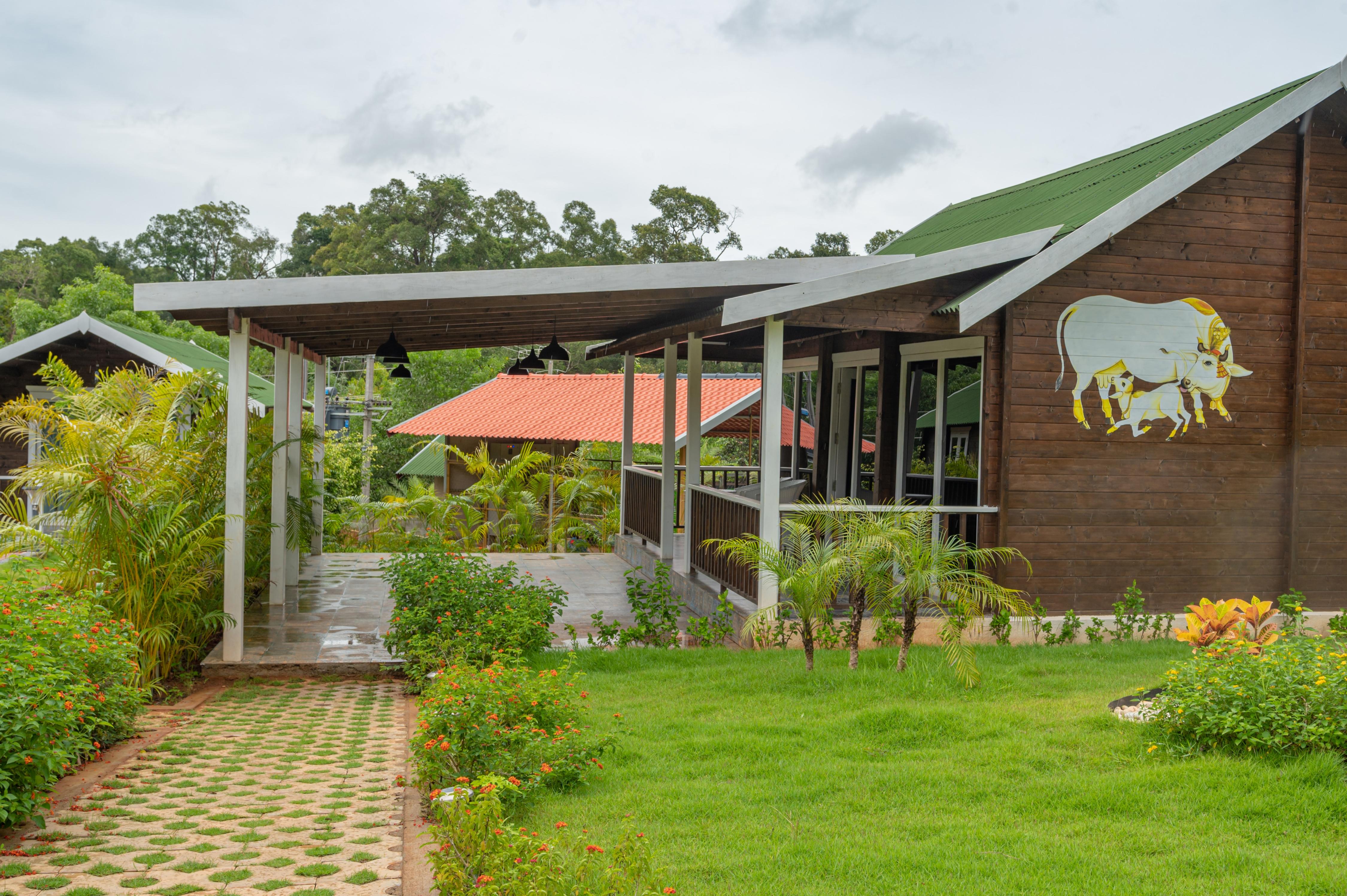 KANASU Ayurvedic Wellness Resort - Tap to explore photos