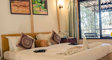 Resort Pench Wilderness Camp Room Type - Super Deluxe Wooden Machaan Room