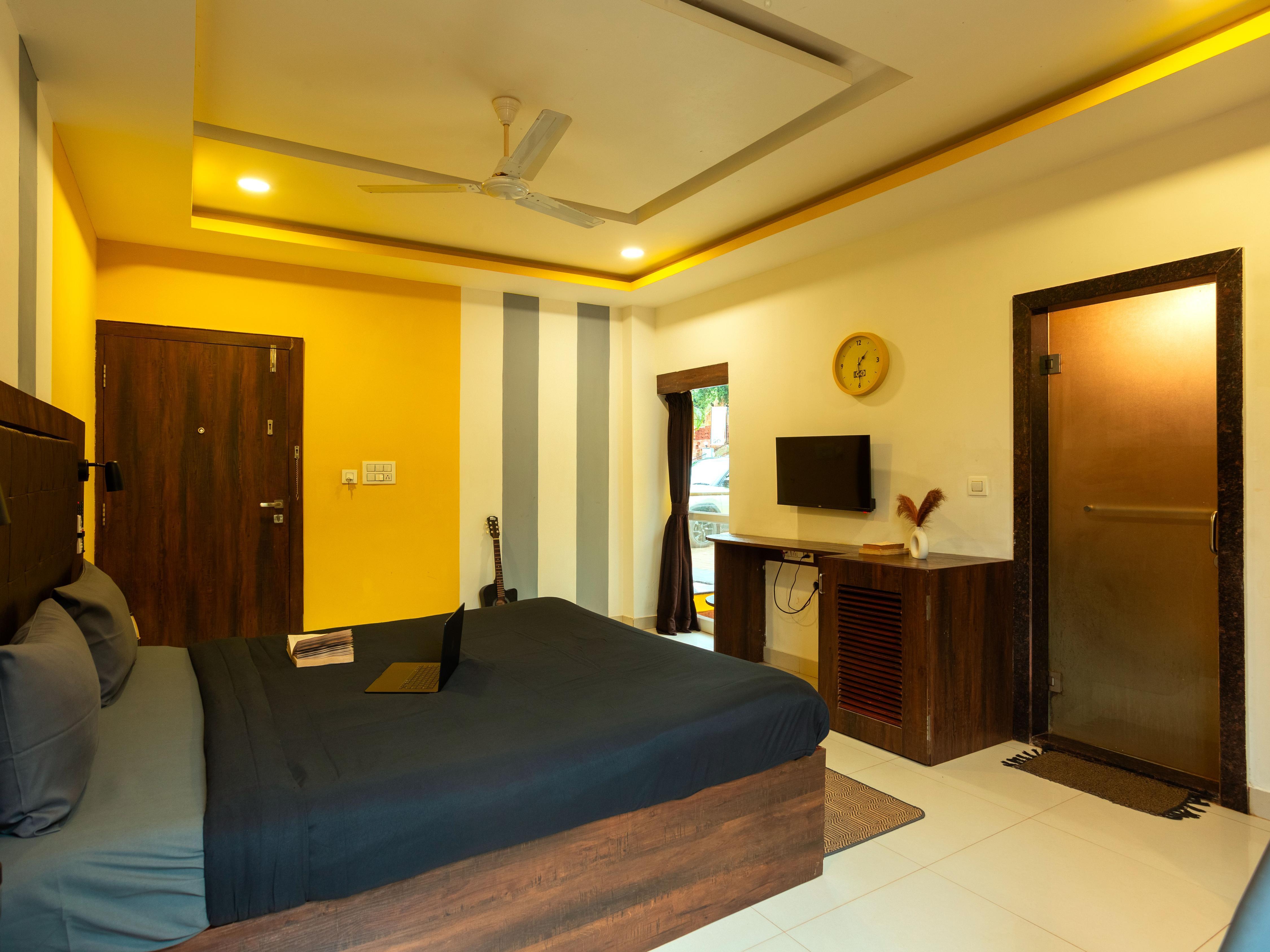 The Hosteller Gokarna Room Type - Deluxe Double Room
