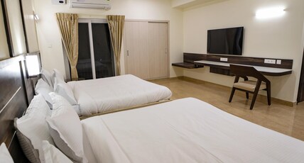 Avenue 11 Premium Stays Room Type - Superior Suite Room