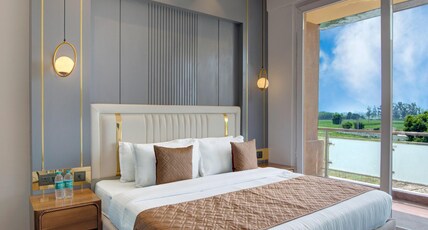 Comfort Inn Karnal Room Type - Suite Room With Bathtub