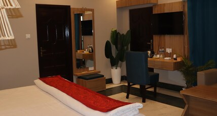 River View Resort Room Type - Premium Room With Ganga View
