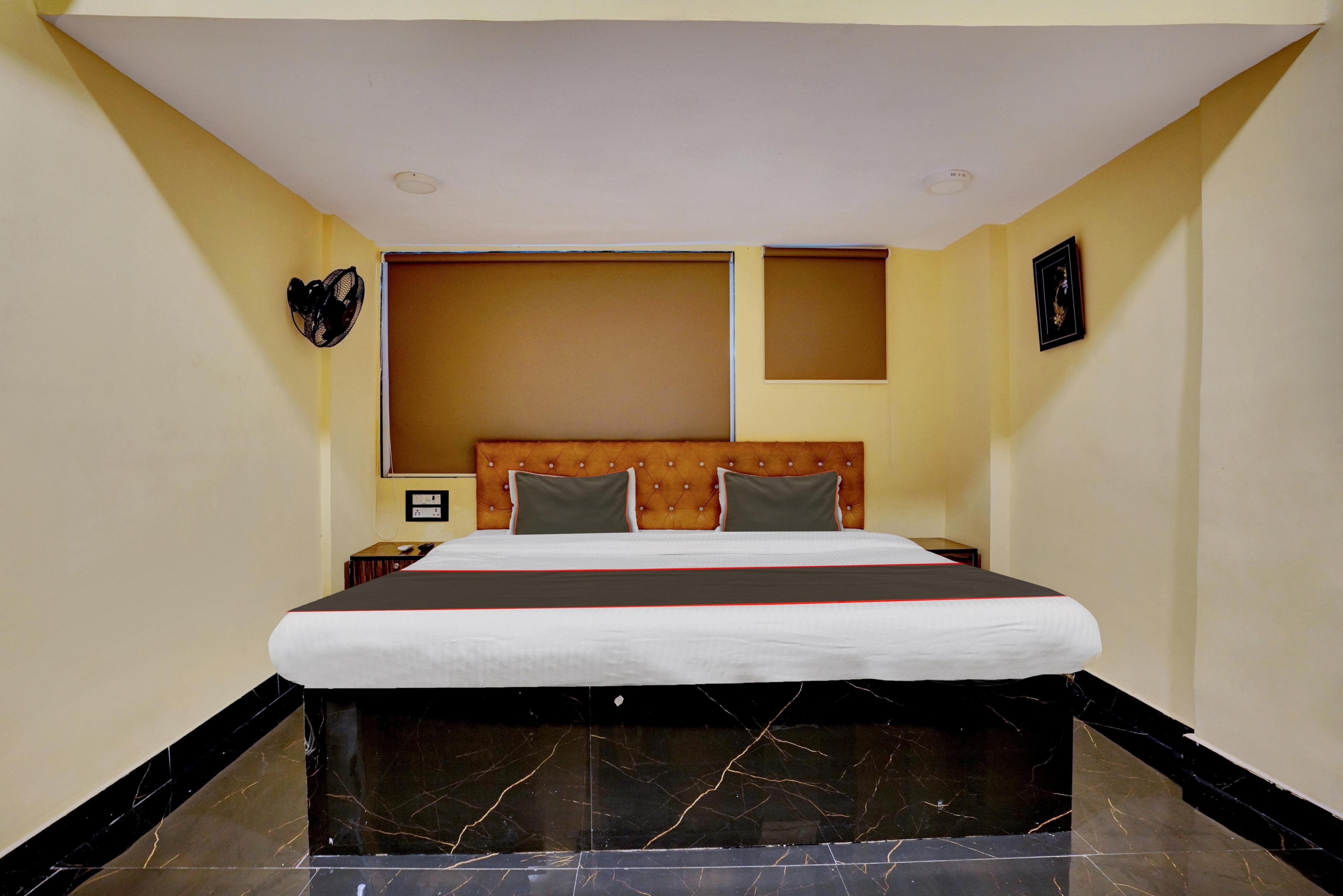 Hotel O Golden Suites - Tap to explore photos