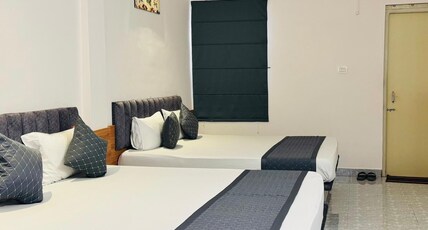 Hotel Insta 18 Room Type - AC FOUR BED