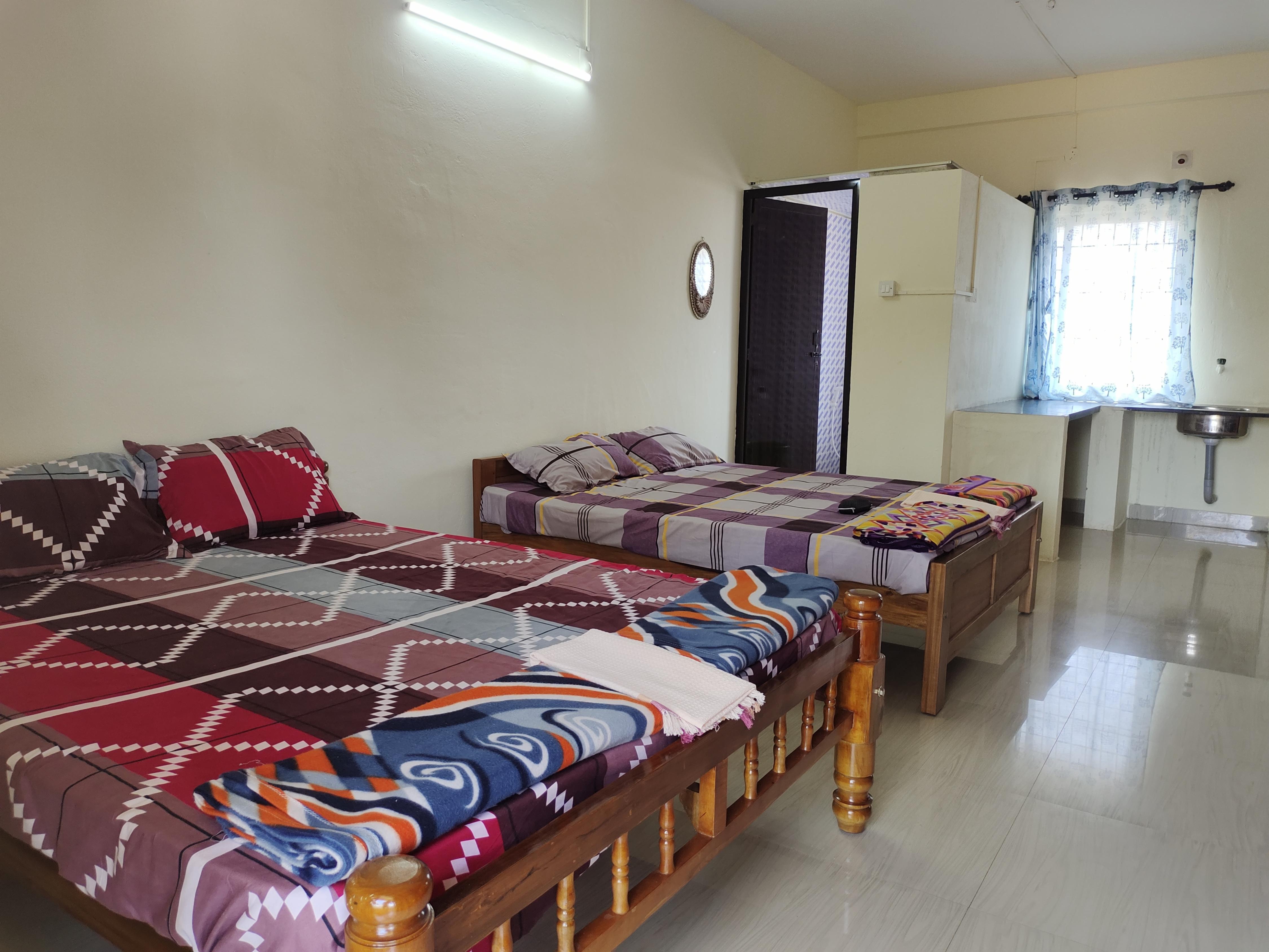 The Urban escape Budget Friendly Studio Apartment - Tap to explore photos