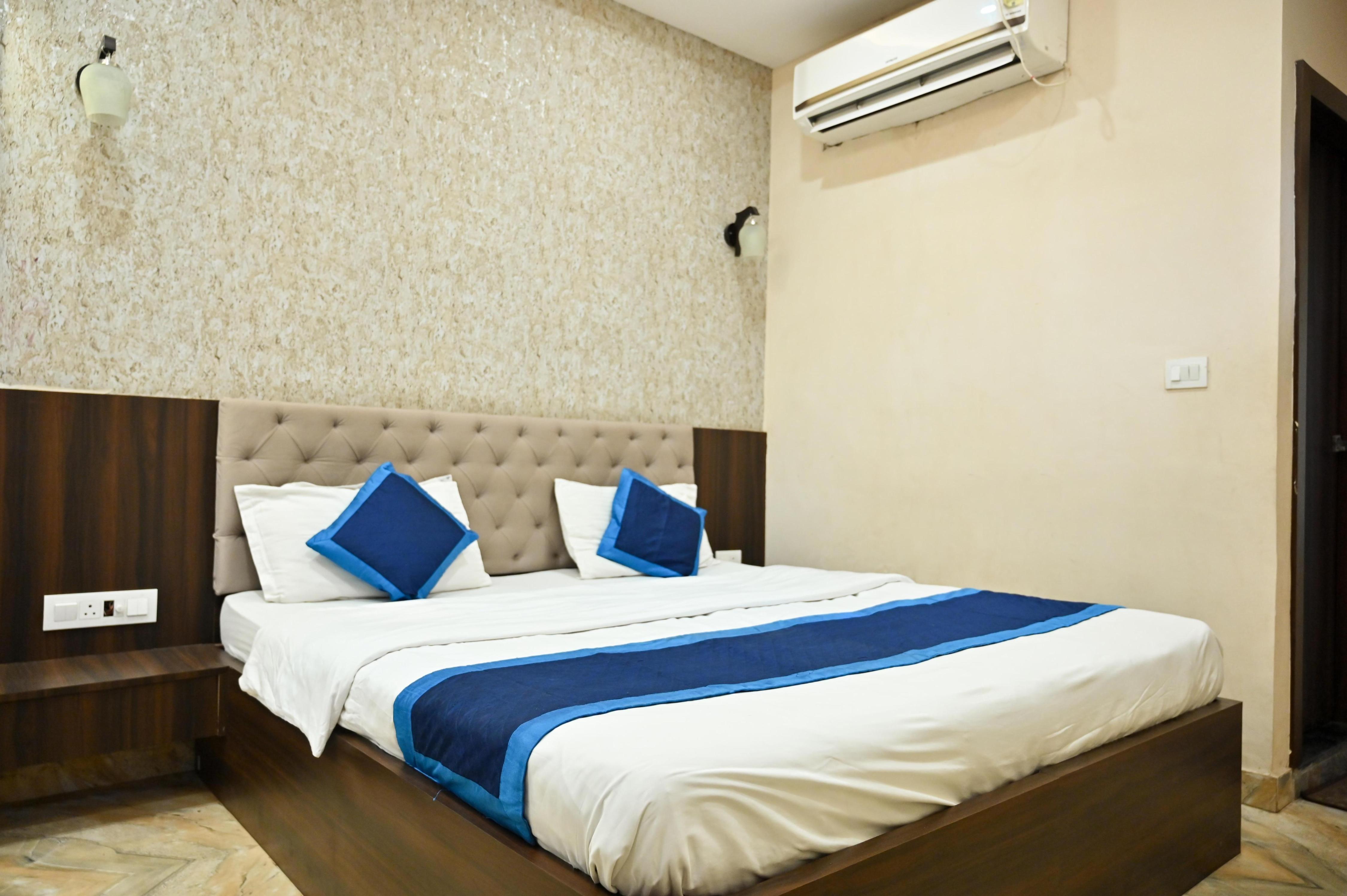 Hari Gopal Palace Room Type - DELUXE FAMILY ROOM