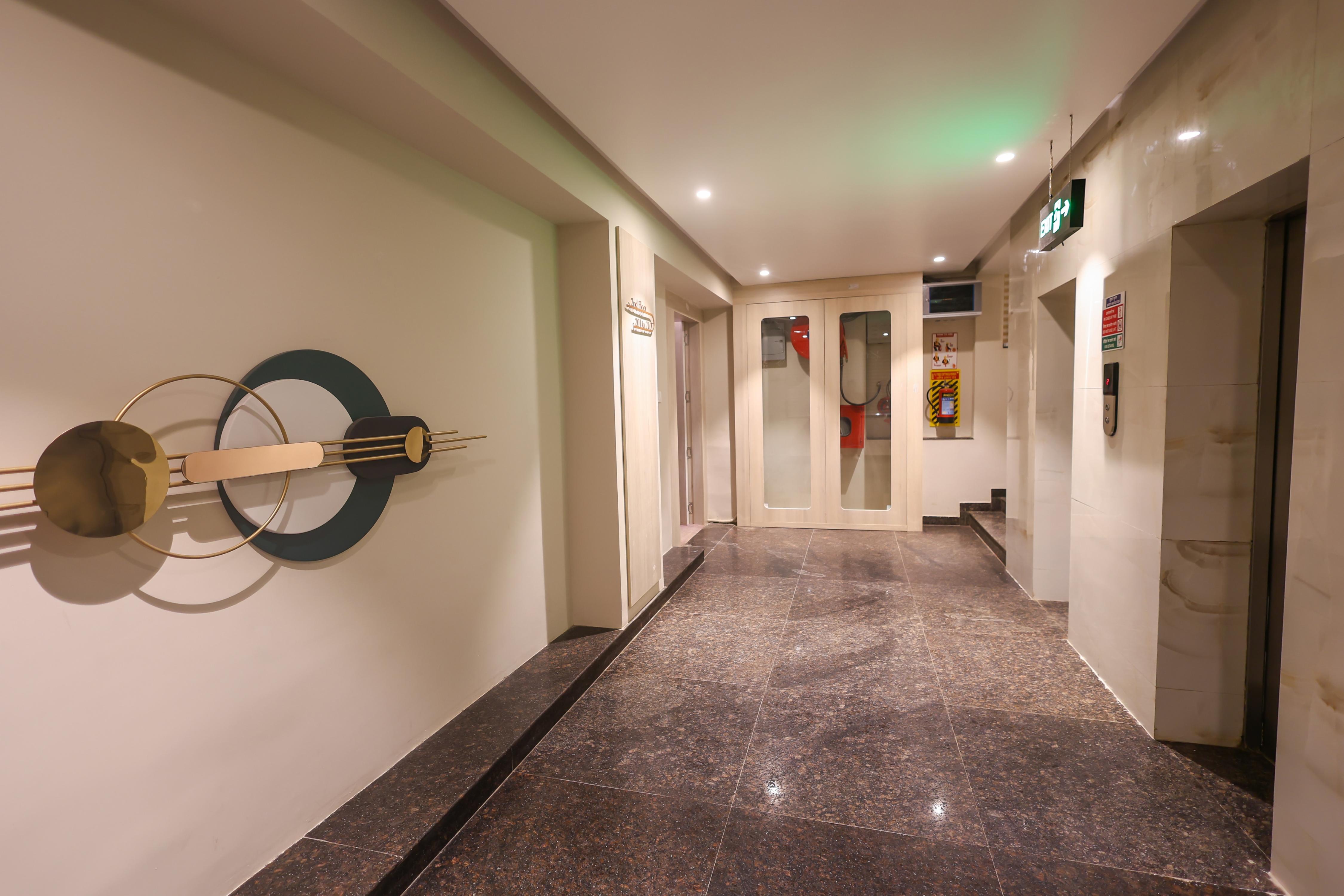 Vijan Business Hotel - Tap to explore photos