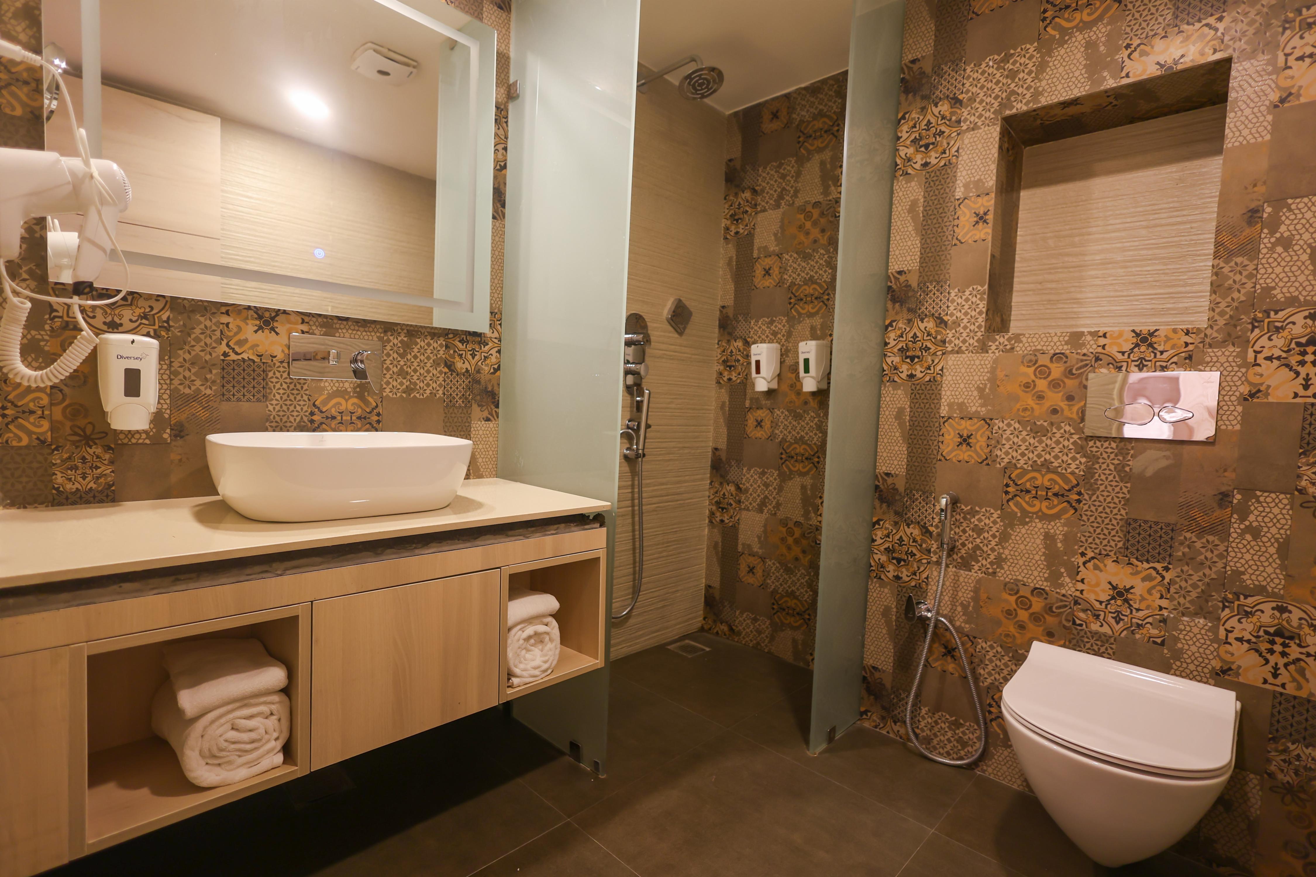 Vijan Business Hotel - Tap to explore photos