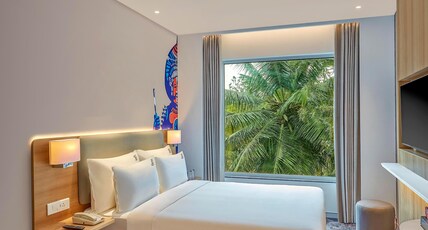 Holiday Inn Express Bengaluru Bommasandra Room Type - Queen Standard