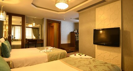 Grand Star Hotel Premium Room Type - Corner Suite Three Bedroom with Sea view Grand Star Hotel Premium Room Type - Corner Suite Three Bedroom with Sea view