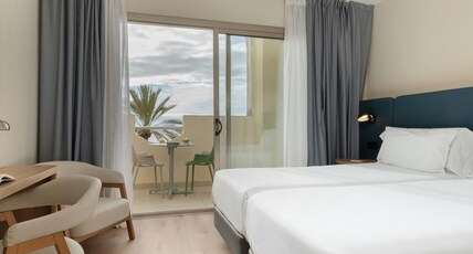 Sercotel Kalma Sitges Room Type - Superior Twin Sea View Terraza -2 
