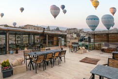 Azalea Terrace Cave Hotel