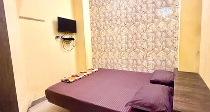 Hotel Vatika Room Type - NonAC Double Bed Room Hotel Vatika Room Type - NonAC Double Bed Room