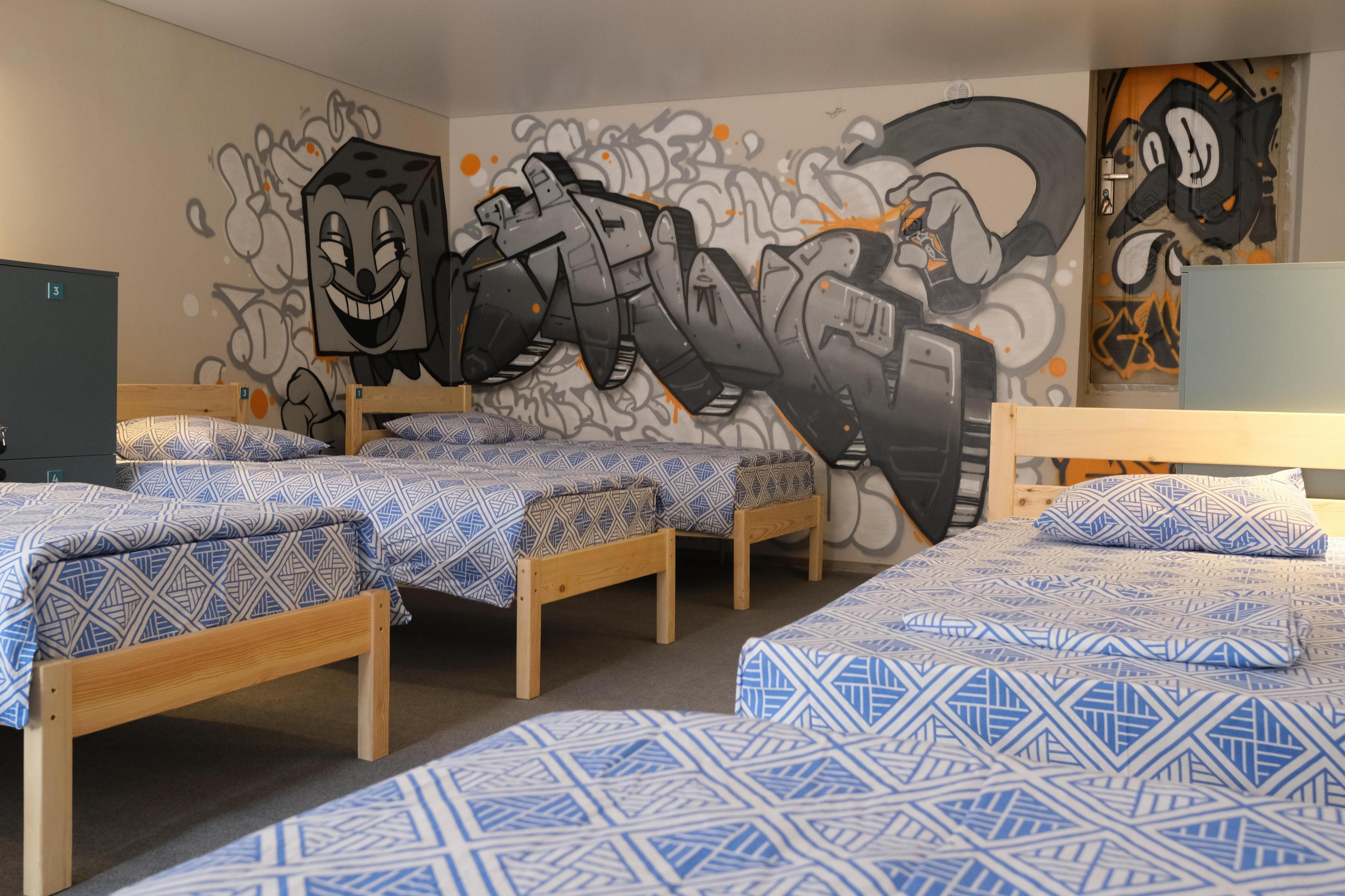 Wanderlust hostel Riverside Room Type - Bed in 7-Bed Male Dormitory Room